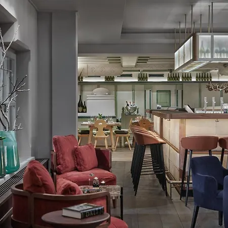 Schwarzer Adler - Adults Only 4* Кицбюэль