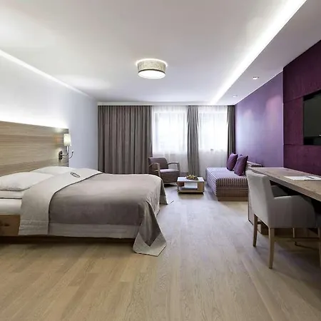 Schwarzer Adler - Adults Only 4* Κίτσμπουελ
