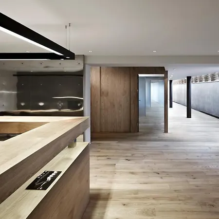 Отель Schwarzer Adler - Adults Only 4*