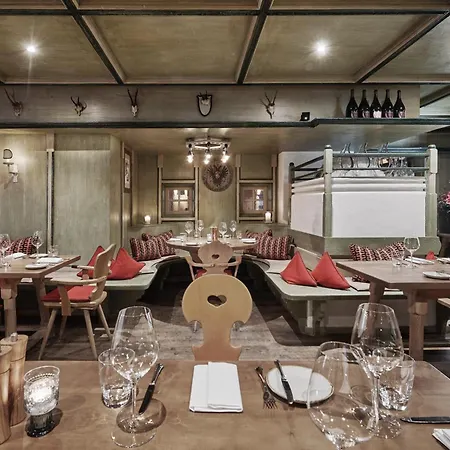 Hotel Schwarzer Adler - Adults Only 4*